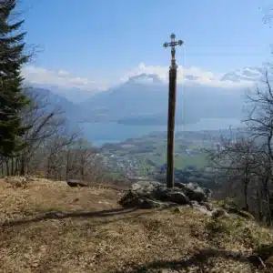 Les croix du Semnoz